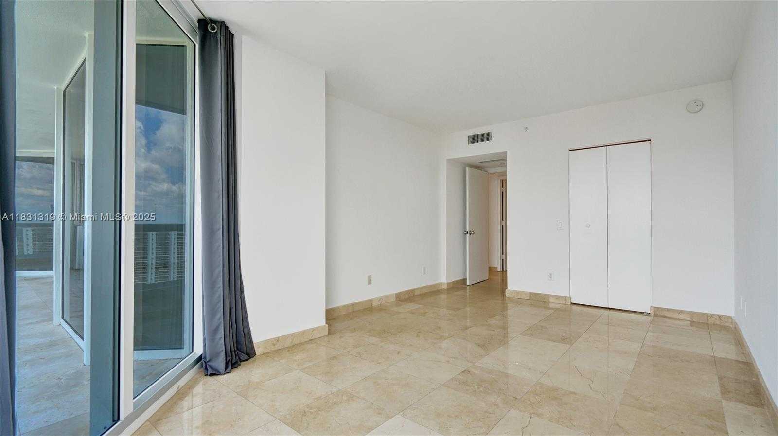 Small Image of 21055 YACHT CLUB DR #1707, Aventura Number 21