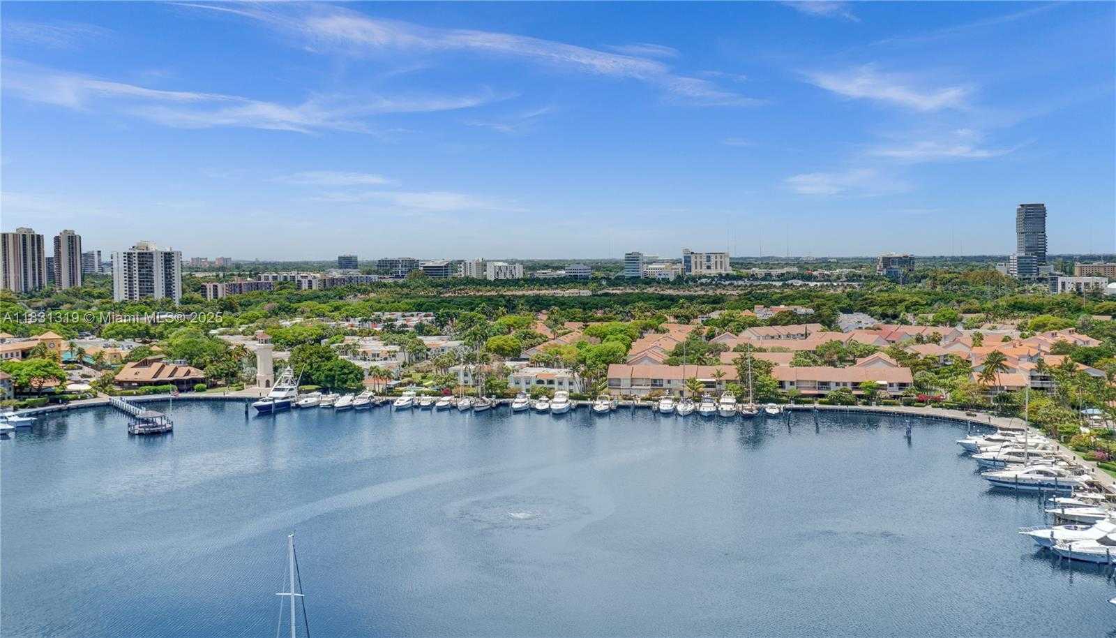 Small Image of 21055 YACHT CLUB DR #1707, Aventura Number 39