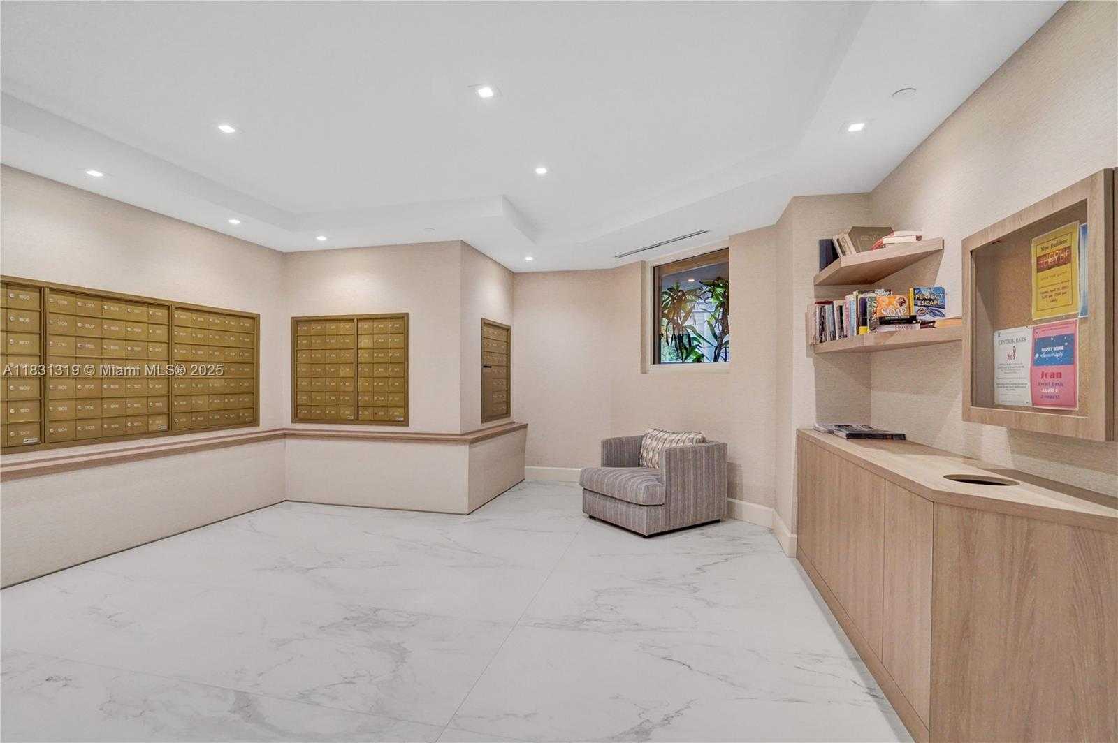 Small Image of 21055 YACHT CLUB DR #1707, Aventura Number 46