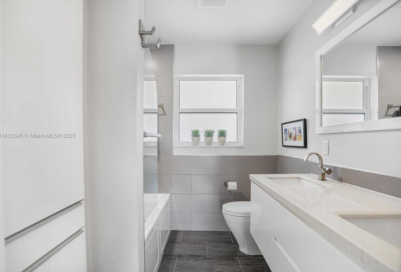 Small Image of 2509 NORTH EAST 22ND TER, Fort Lauderdale Number 12