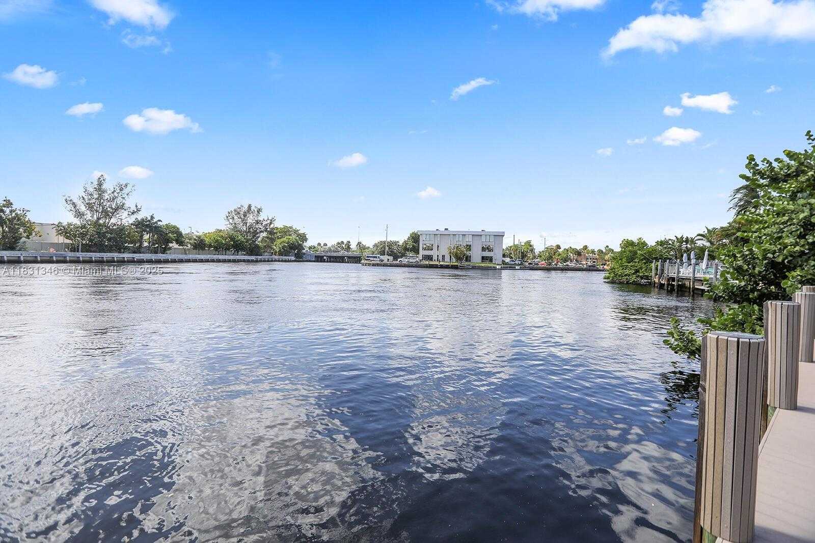 Small Image of 2509 NORTH EAST 22ND TER, Fort Lauderdale Number 3