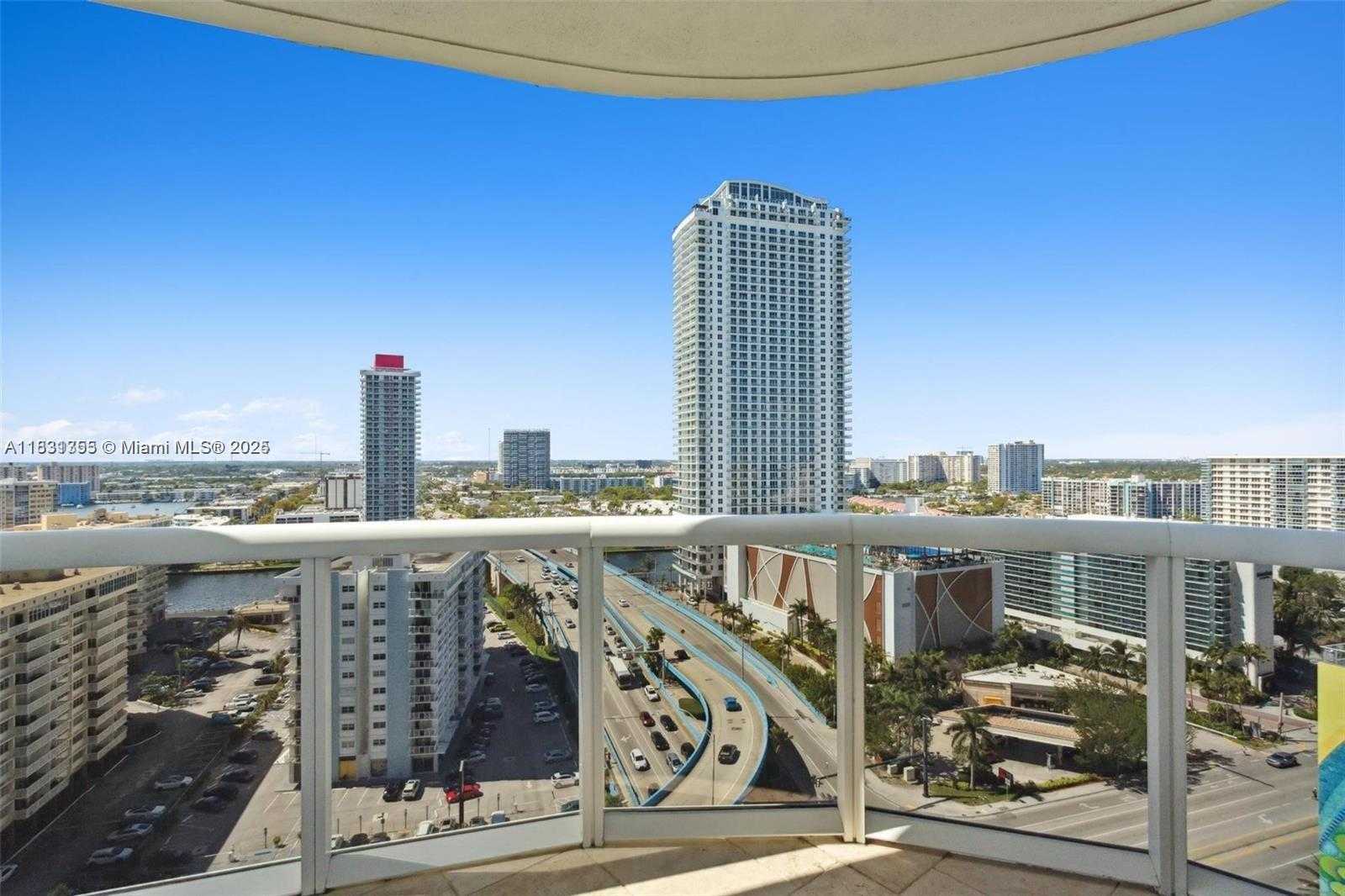 Small Image of 1800 SOUTH OCEAN DR #1810, Hallandale Beach Number 12