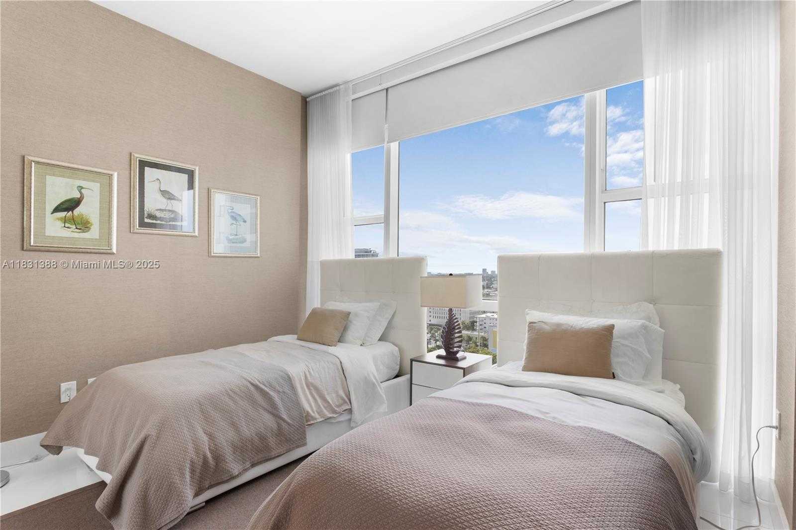 Small Image of 6801 COLLINS AVE #PH05, Miami Beach Number 20