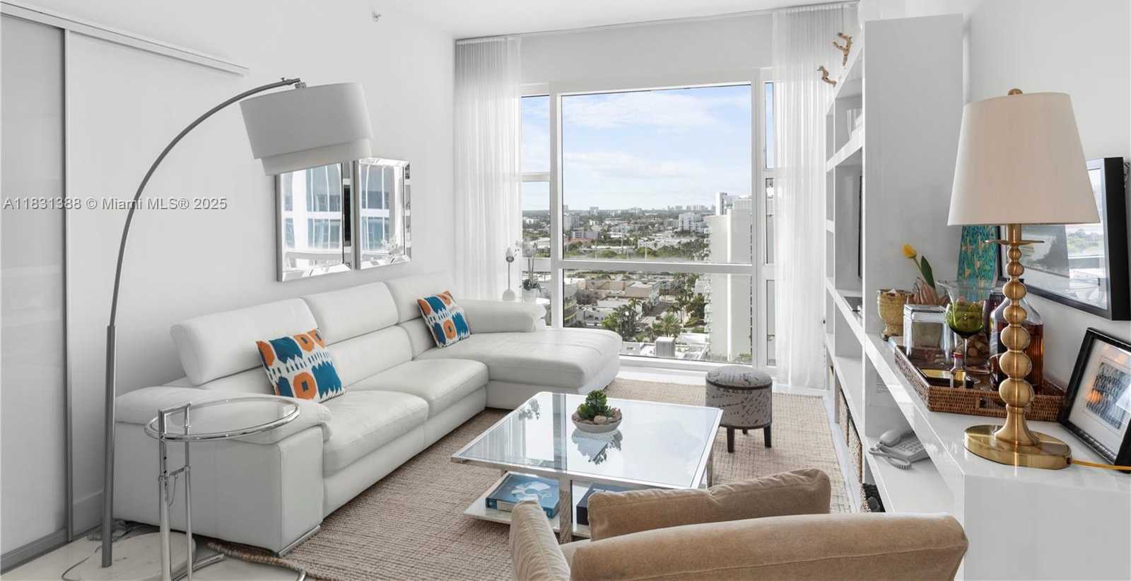 Small Image of 6801 COLLINS AVE #PH05, Miami Beach Number 3
