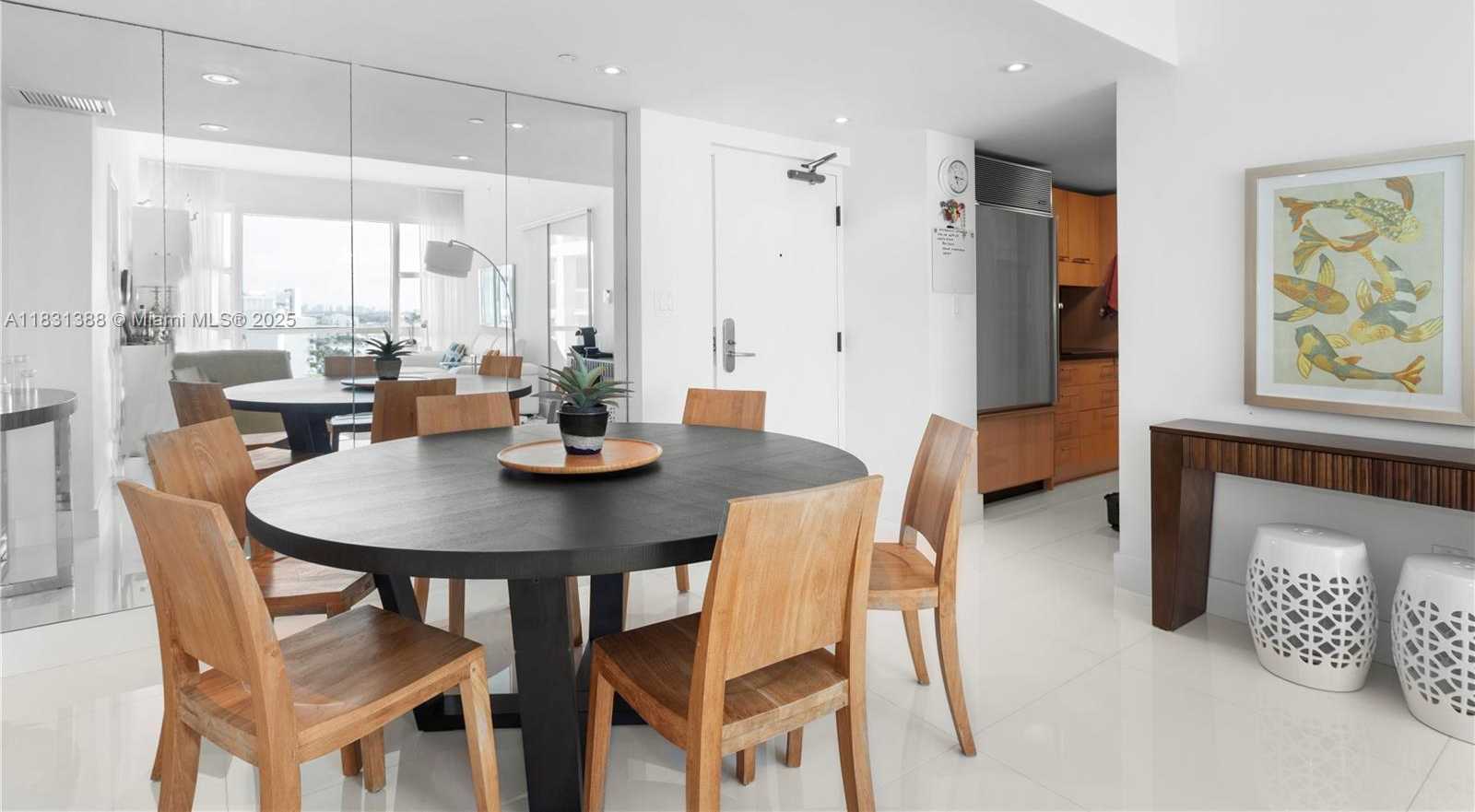 Small Image of 6801 COLLINS AVE #PH05, Miami Beach Number 8