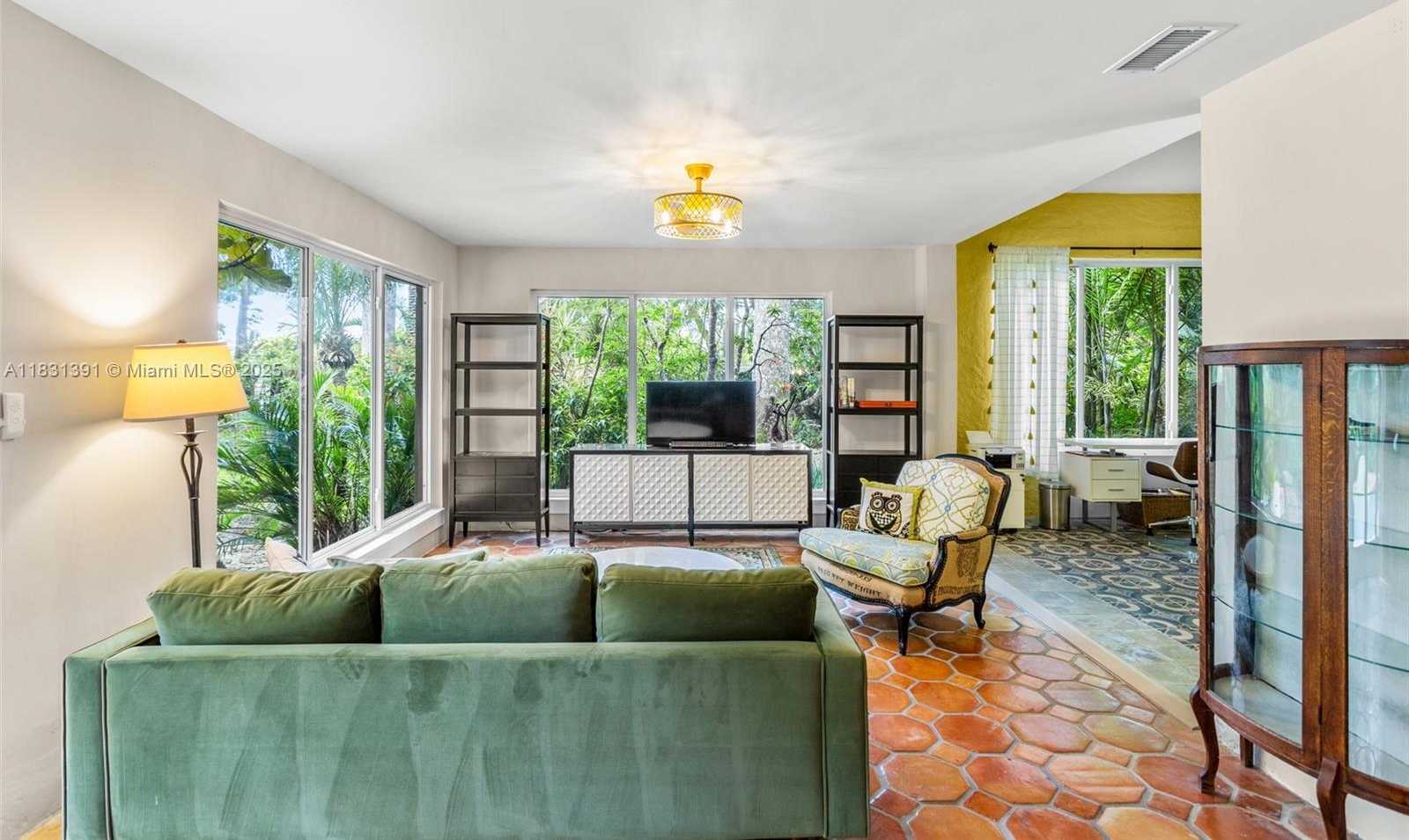Small Image of 13599 OLD CUTLER RD, Pinecrest Number 12