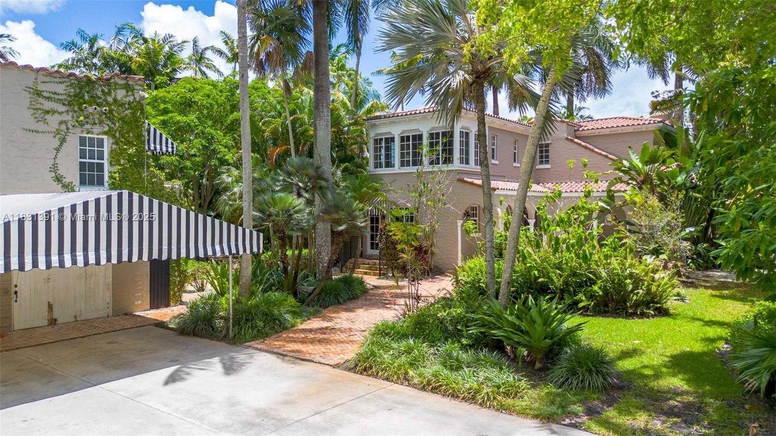 Small Image of 13599 OLD CUTLER RD, Pinecrest Number 57