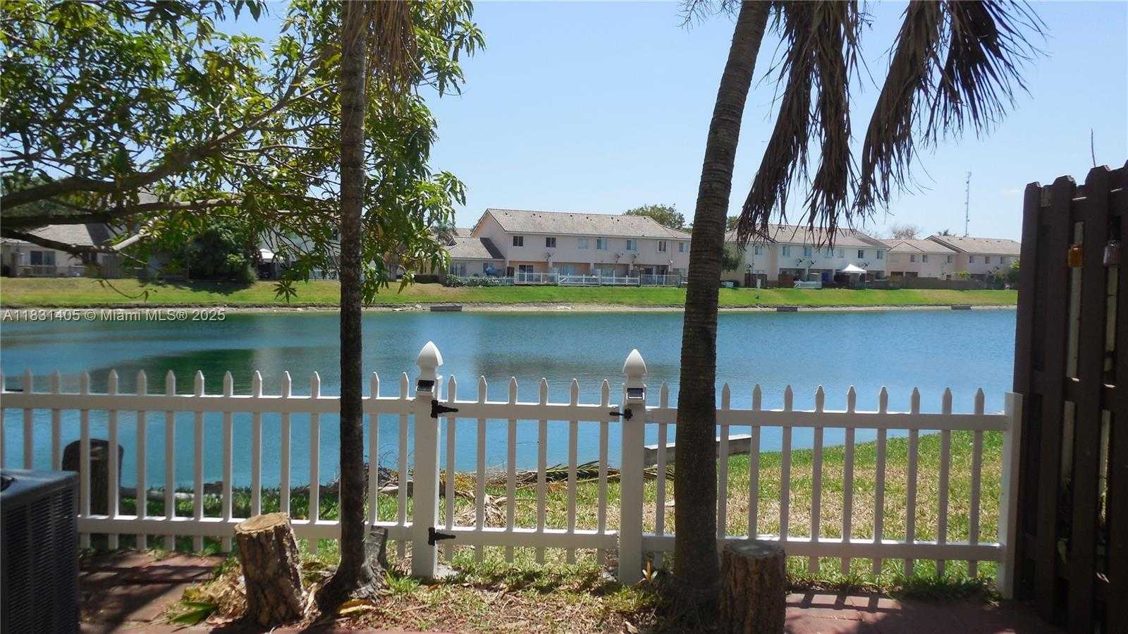 Small Image of 14045 SOUTH WEST 121ST PL #5-24, Miami Number 6
