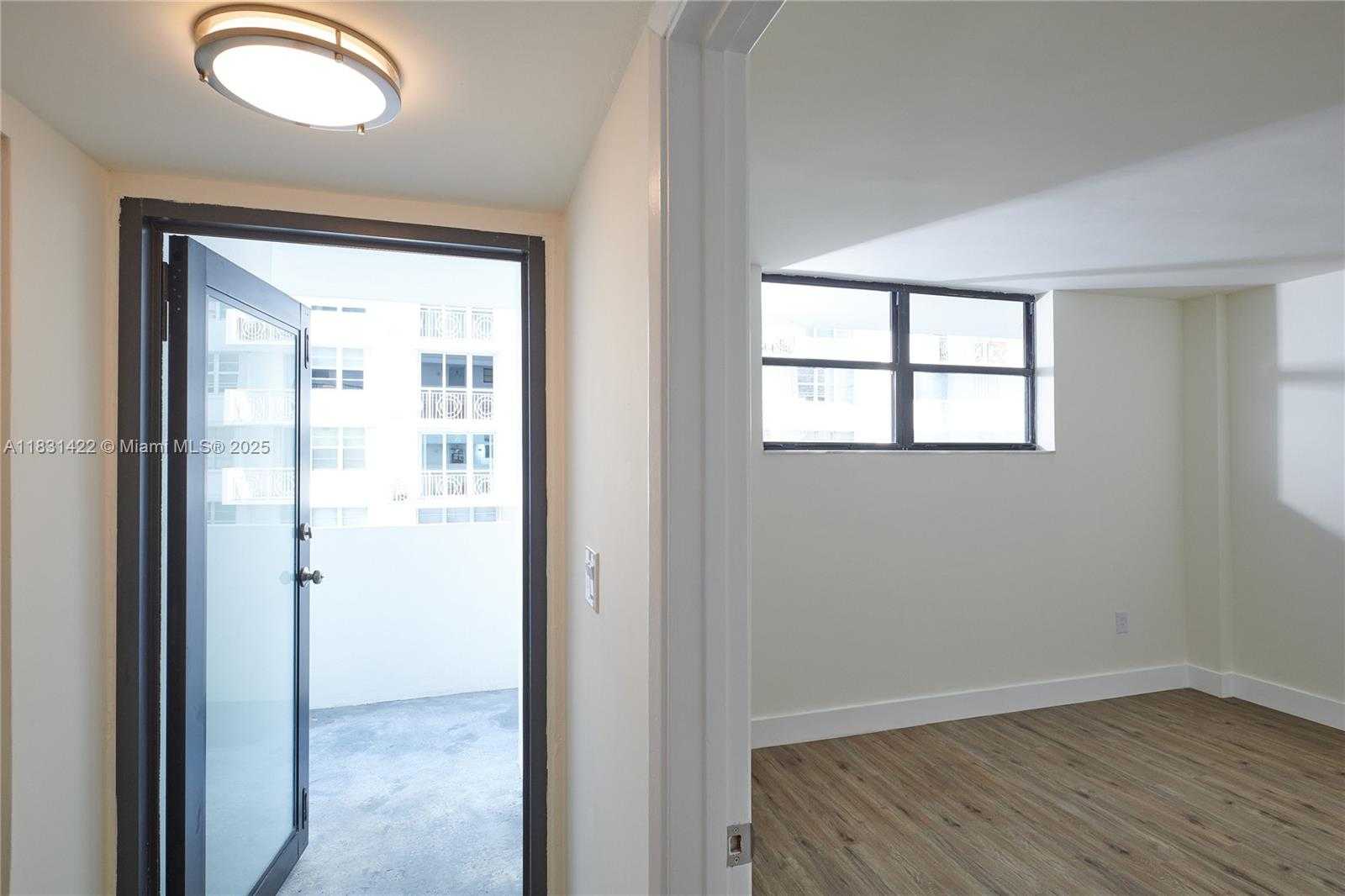 Small Image of Miami Beach Number 20