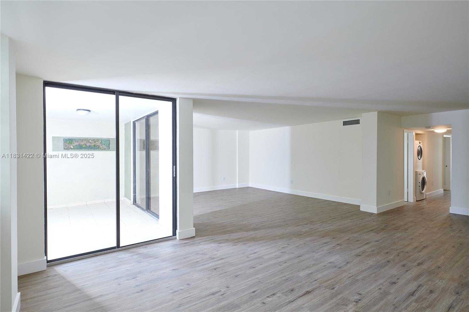 Small Image of Miami Beach Number 4