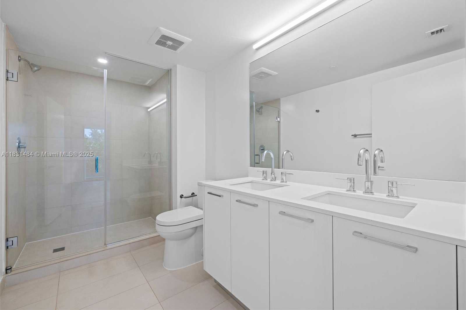 Small Image of 1500 BAY RD #N-0111, Miami Beach Number 17