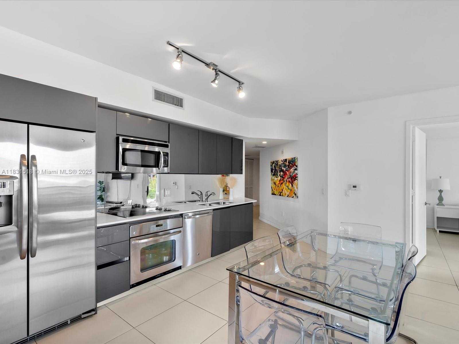 Small Image of 31 SOUTH EAST 6TH ST #802, Miami Number 8