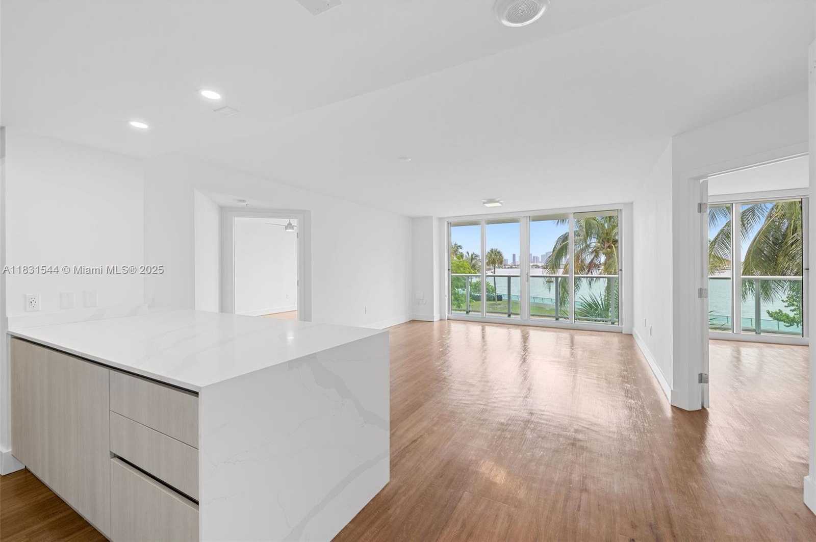 Small Image of 1500 BAY RD #G-0302, Miami Beach Number 15