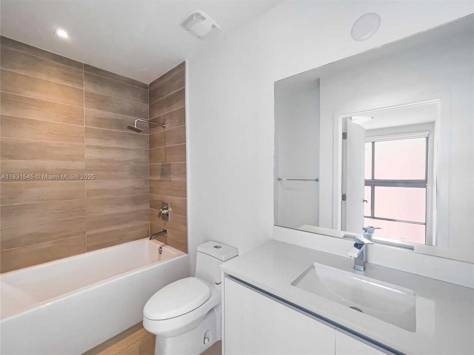 Small Image of 1600 SOUTH WEST 1ST AVE #1210, Miami Number 24