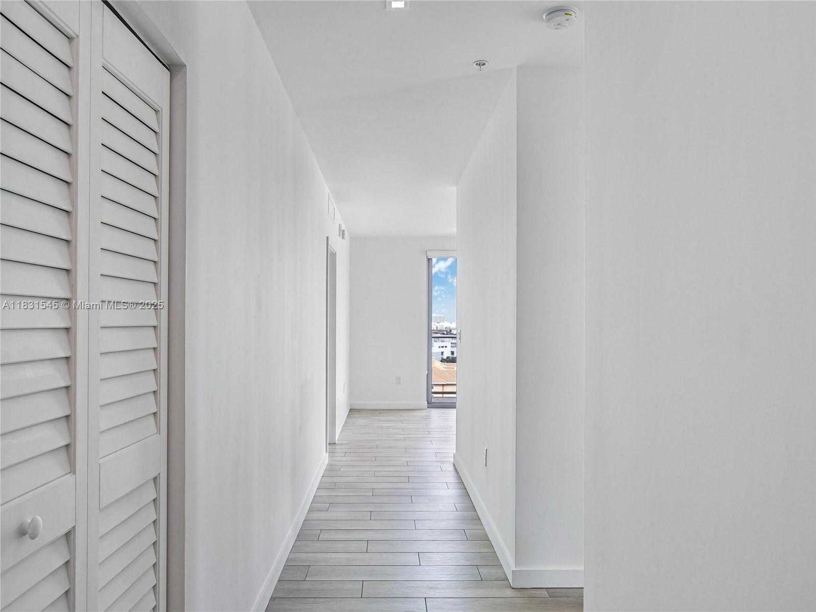 Small Image of 1600 SOUTH WEST 1ST AVE #1210, Miami Number 3