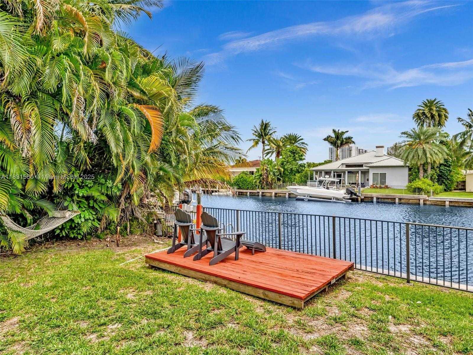 Small Image of 413 TAMARIND DR, Hallandale Beach Number 20