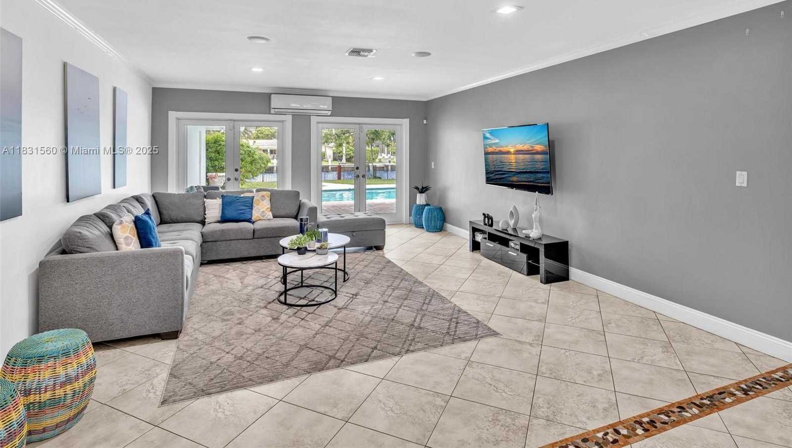 Small Image of 413 TAMARIND DR, Hallandale Beach Number 30