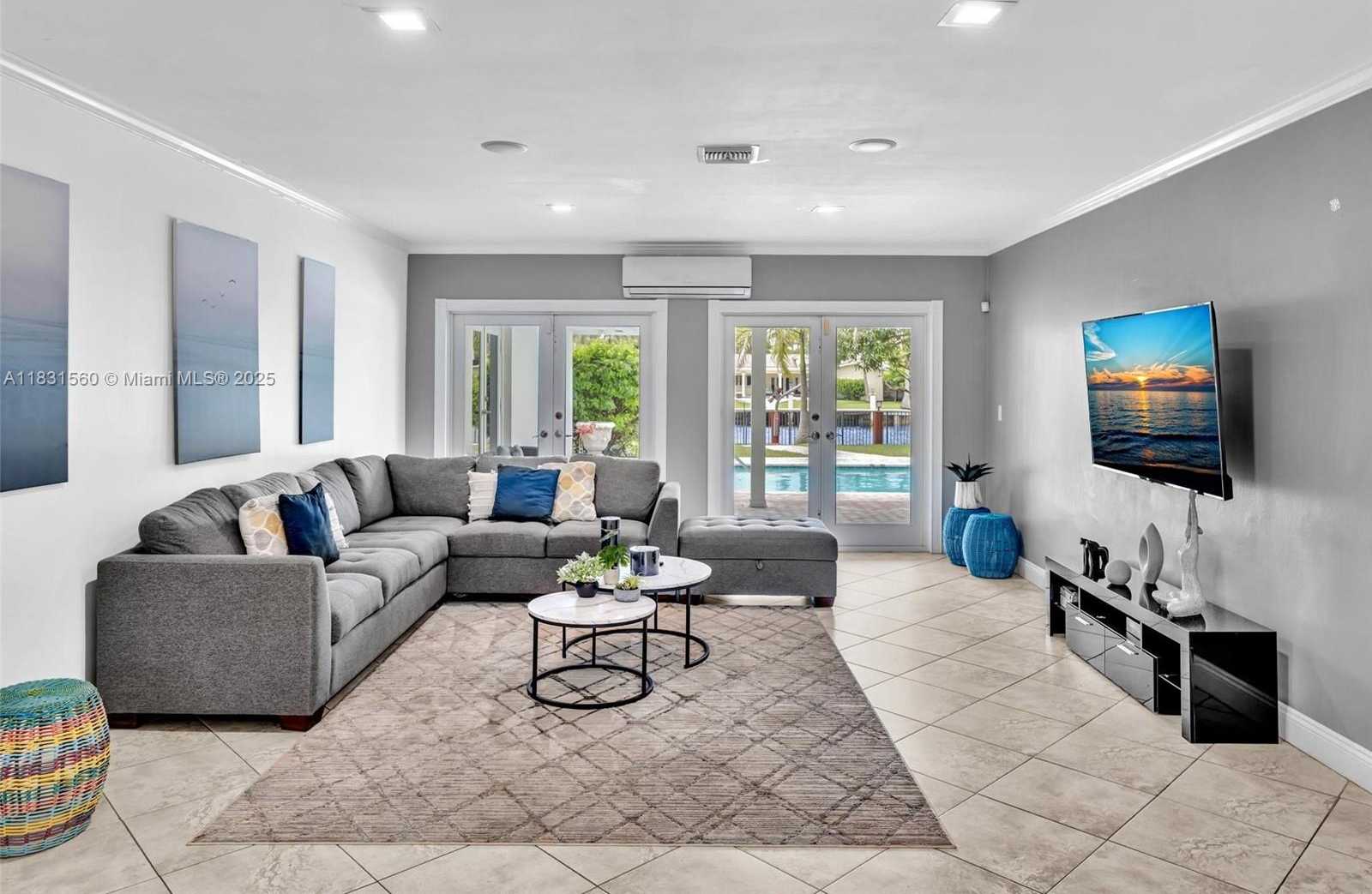 Small Image of 413 TAMARIND DR, Hallandale Beach Number 31