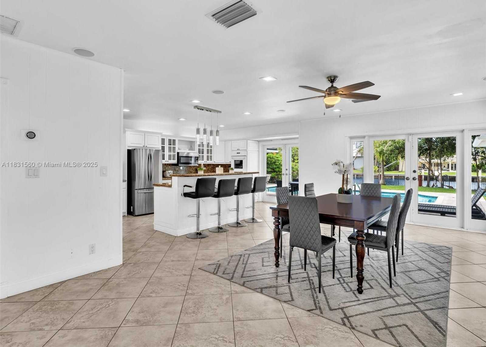 Small Image of 413 TAMARIND DR, Hallandale Beach Number 45