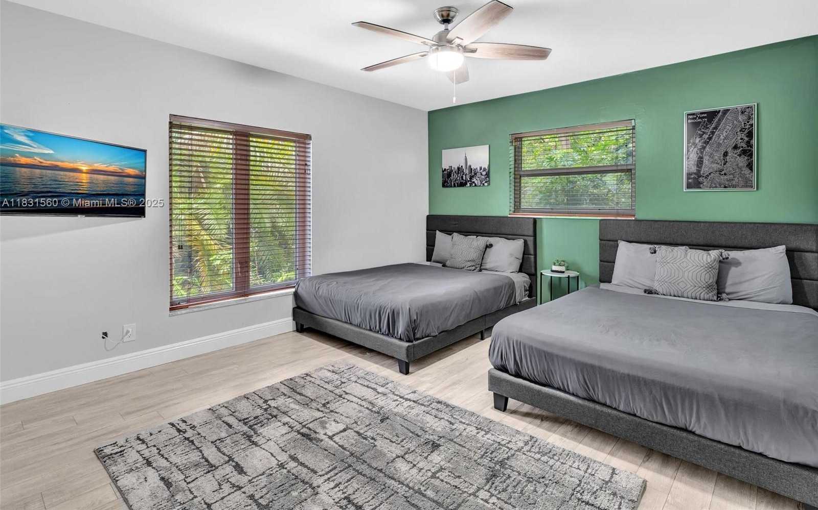 Small Image of 413 TAMARIND DR, Hallandale Beach Number 52