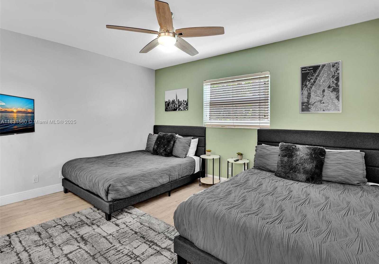 Small Image of 413 TAMARIND DR, Hallandale Beach Number 59