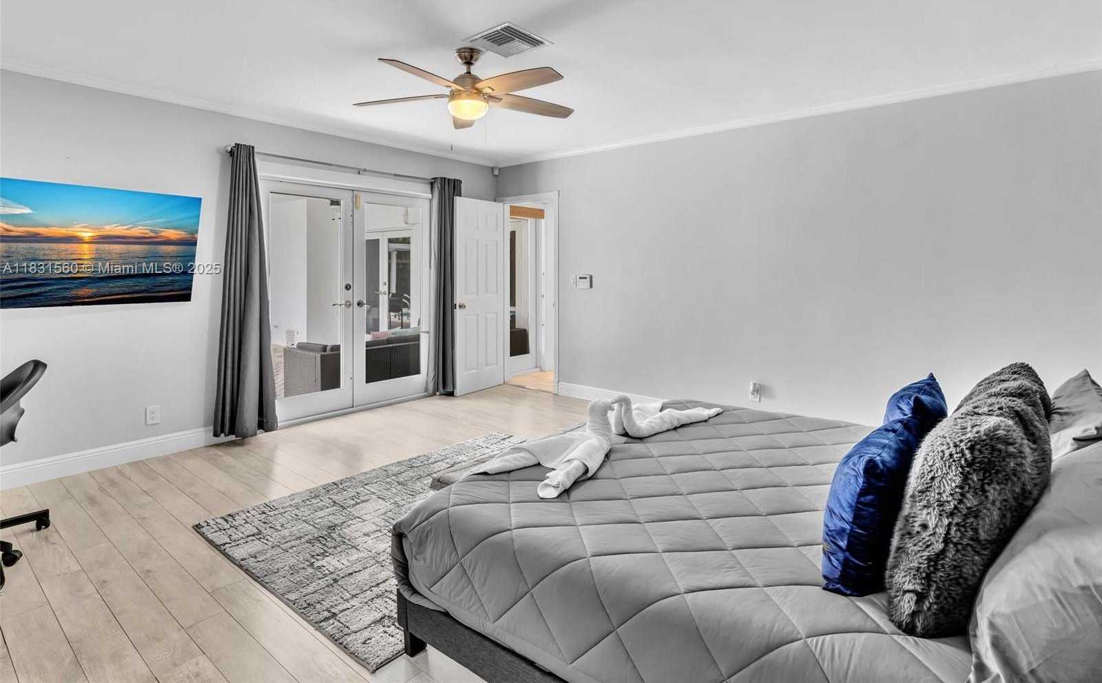 Small Image of 413 TAMARIND DR, Hallandale Beach Number 71