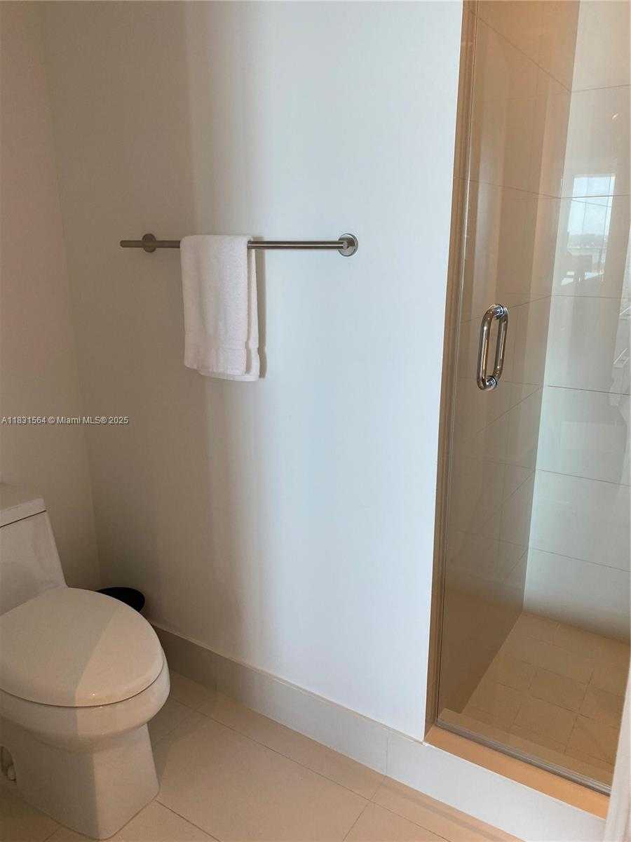 Small Image of 650 NORTH EAST 32ND ST #2305, Miami Number 10