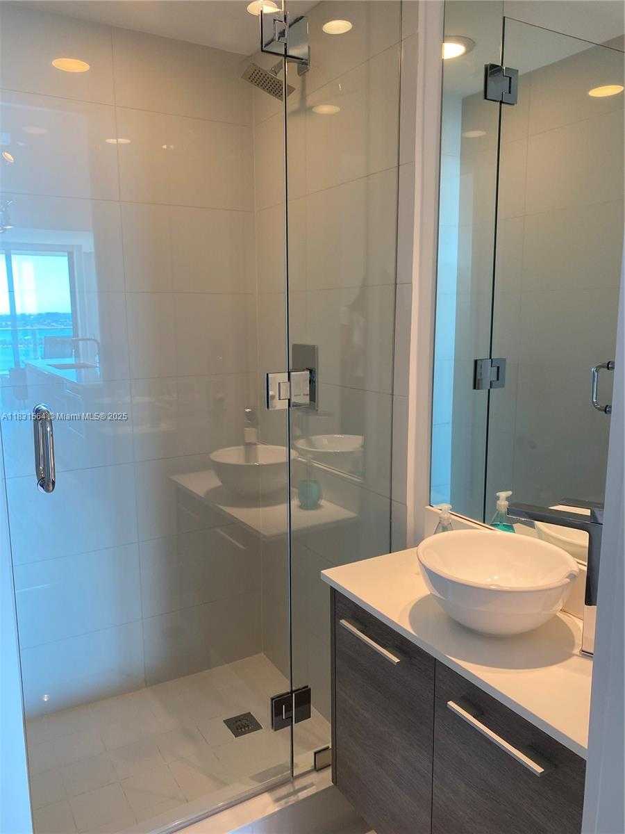 Small Image of 650 NORTH EAST 32ND ST #2305, Miami Number 9
