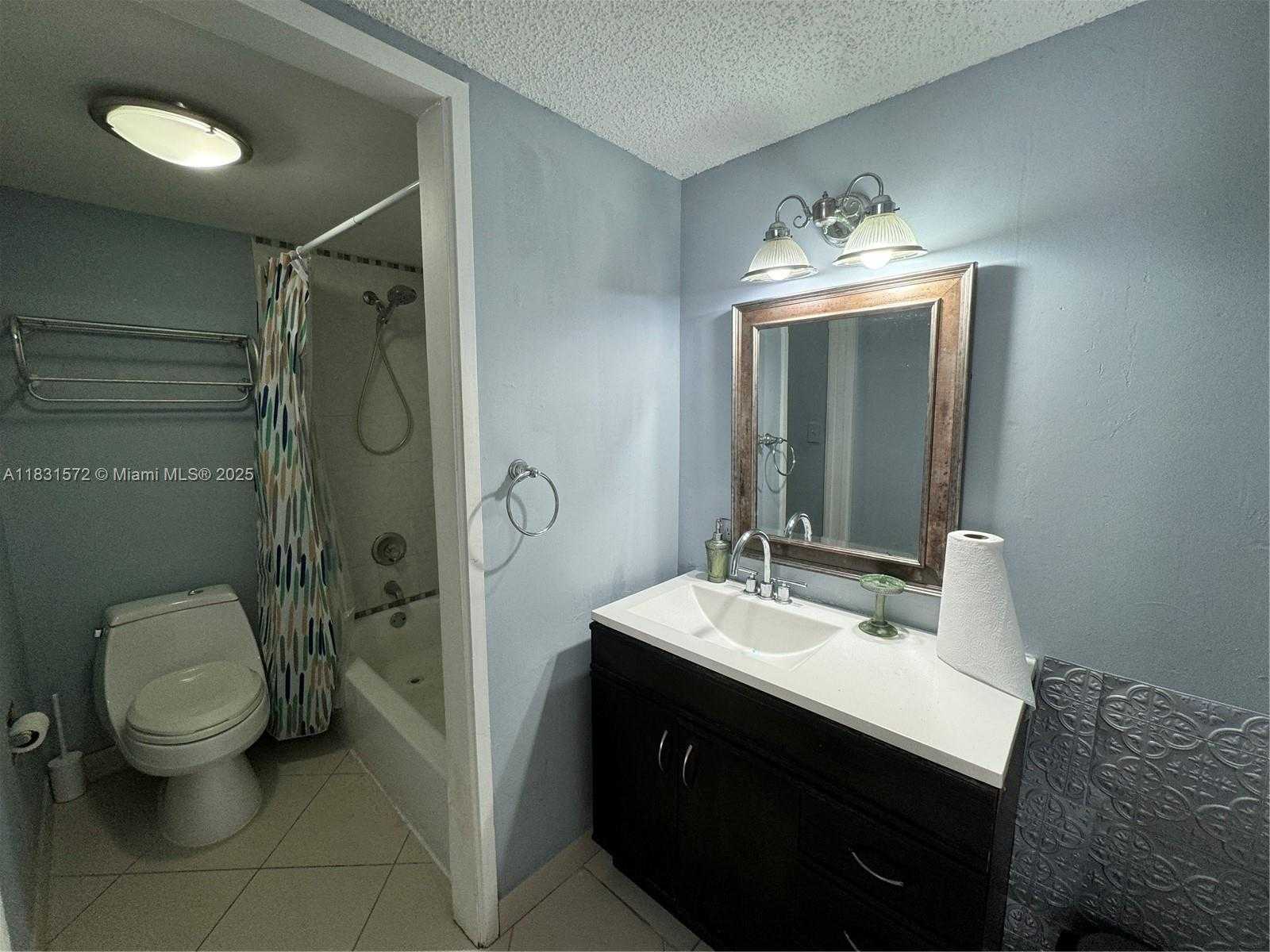 Small Image of 16909 NORTH BAY RD #714, Sunny Isles Beach Number 10