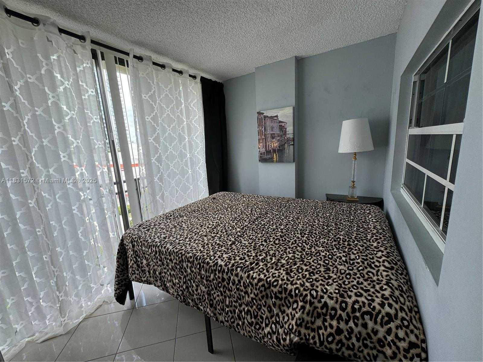 Small Image of 16909 NORTH BAY RD #714, Sunny Isles Beach Number 12