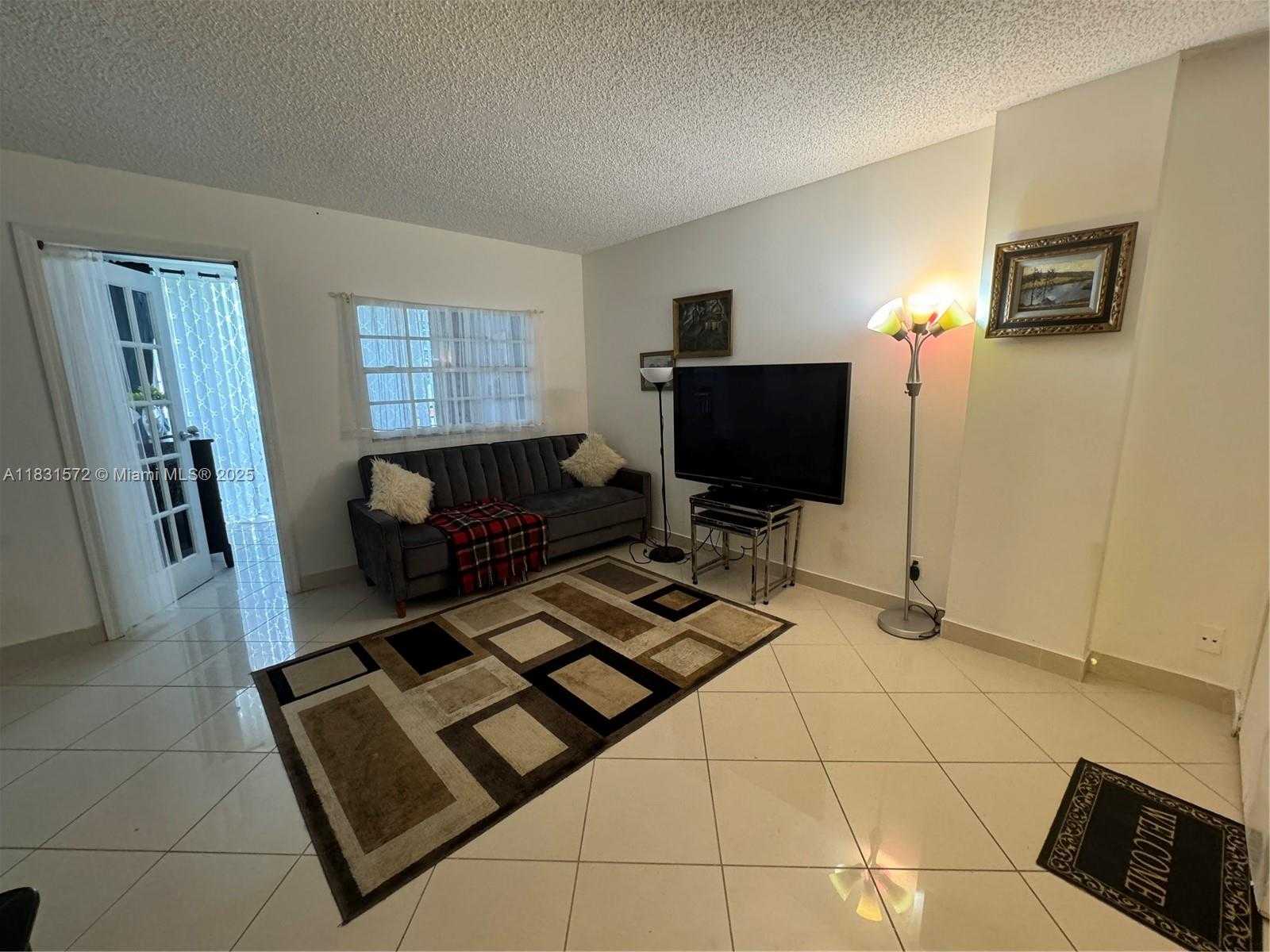 Small Image of 16909 NORTH BAY RD #714, Sunny Isles Beach Number 3