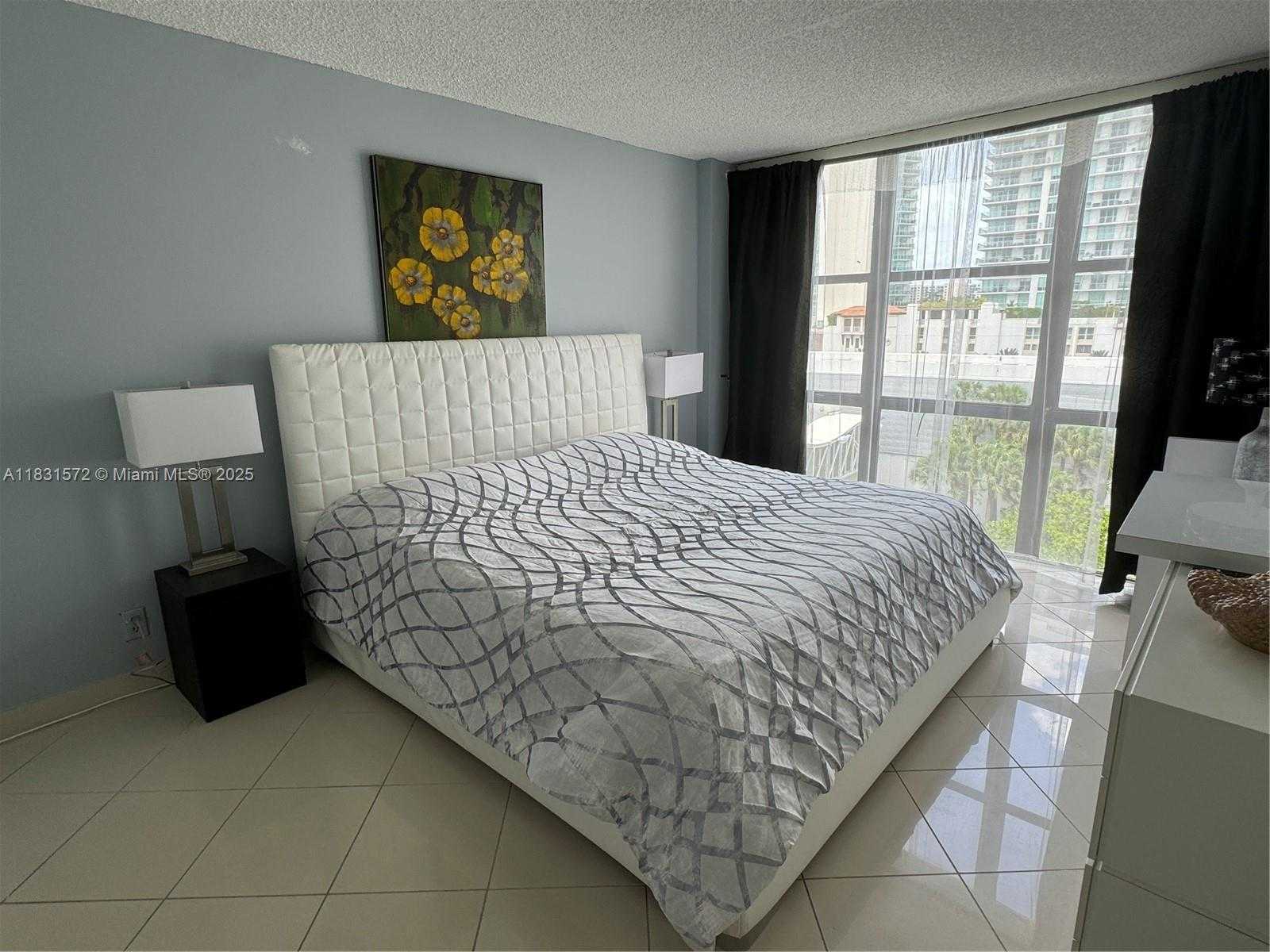 Small Image of 16909 NORTH BAY RD #714, Sunny Isles Beach Number 7
