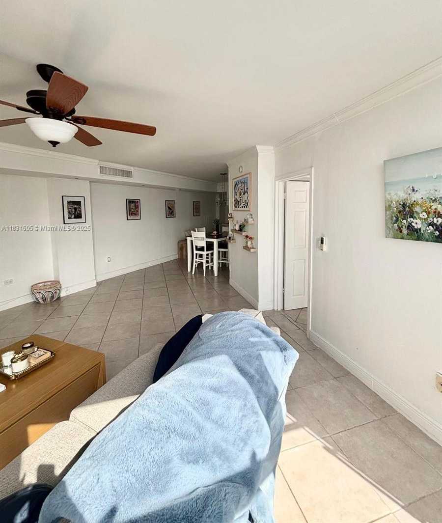 Small Image of 999 BRICKELL BAY DR #1002, Miami Number 29