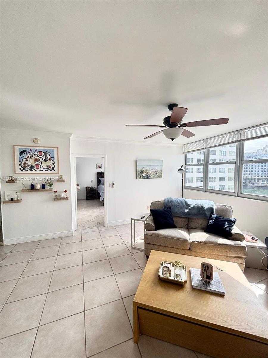 Small Image of 999 BRICKELL BAY DR #1002, Miami Number 30