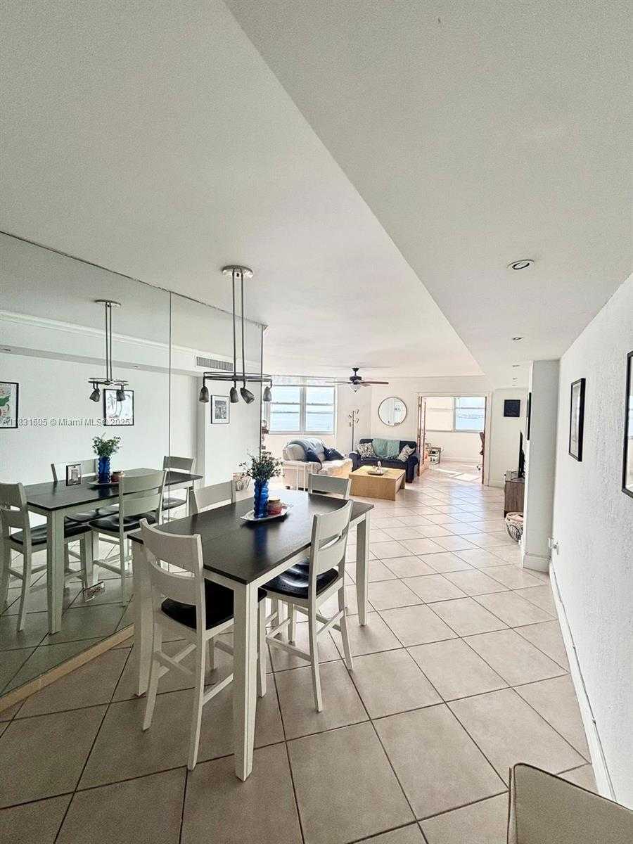 Small Image of 999 BRICKELL BAY DR #1002, Miami Number 9