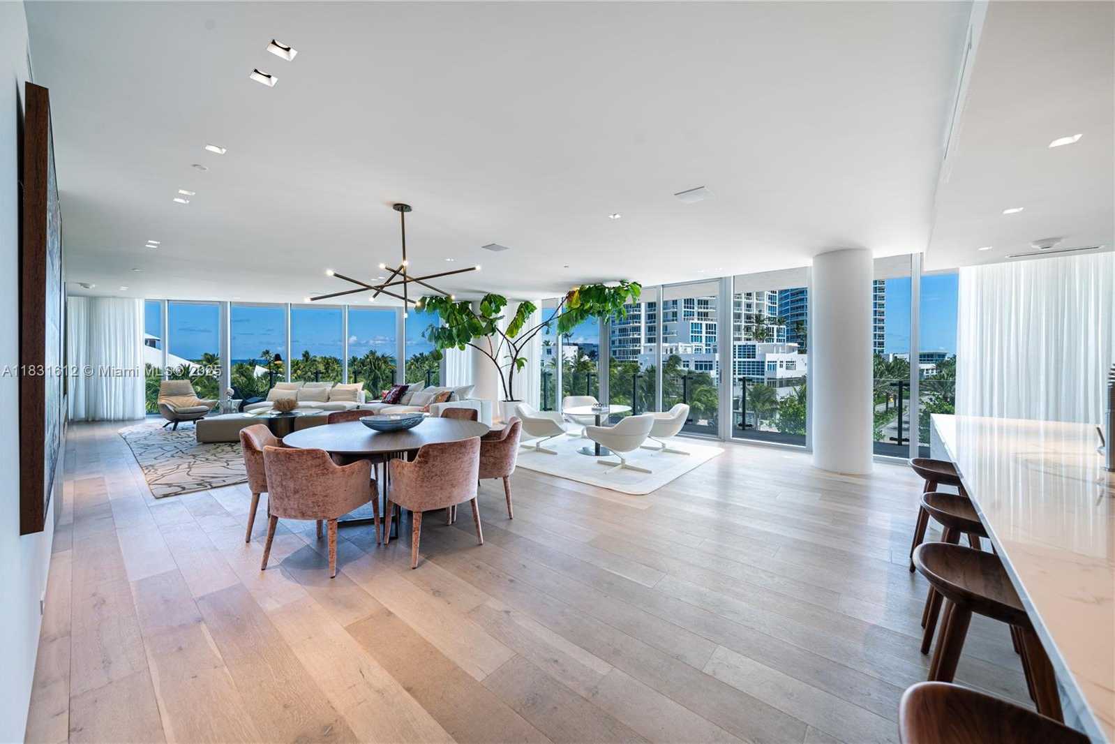Small Image of 1 COLLINS AVE #406, Miami Beach Number 12