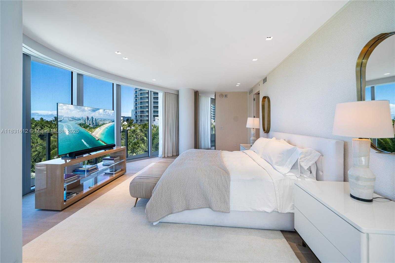 Small Image of 1 COLLINS AVE #406, Miami Beach Number 17