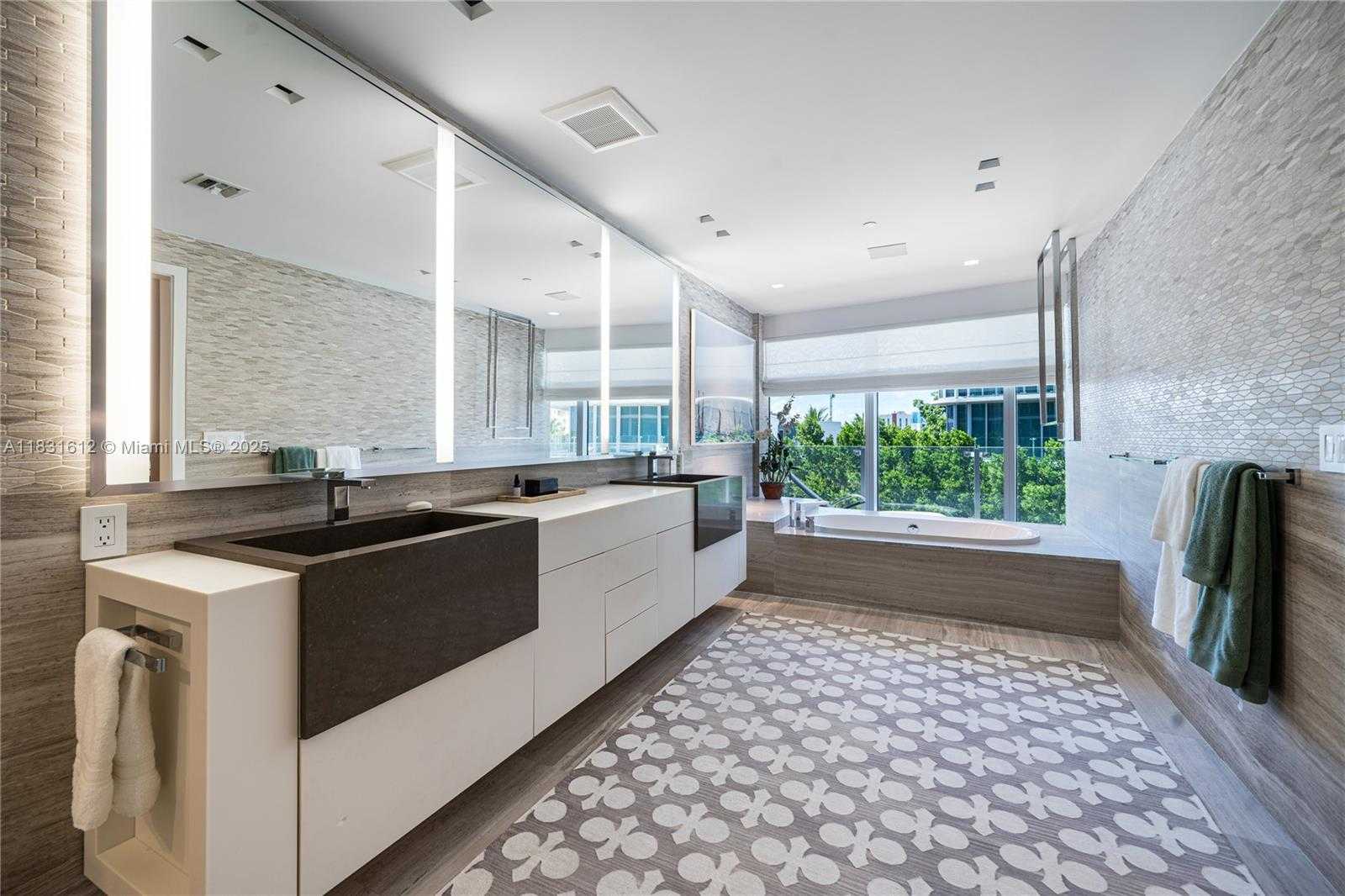 Small Image of 1 COLLINS AVE #406, Miami Beach Number 22