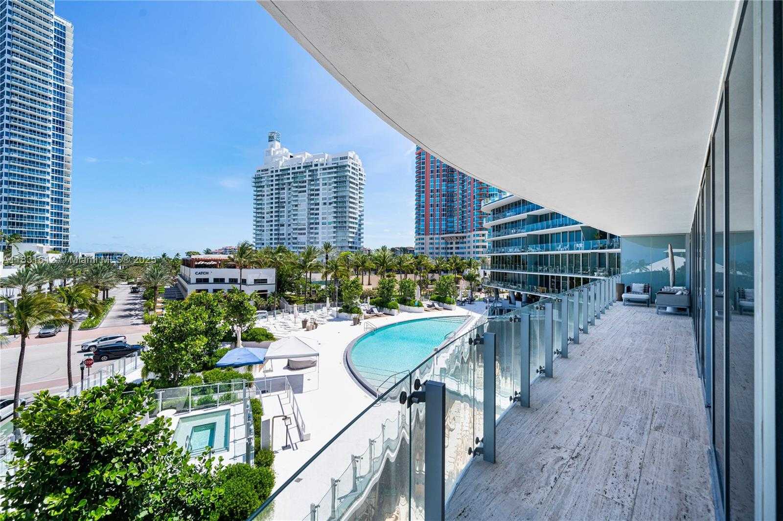 Small Image of 1 COLLINS AVE #406, Miami Beach Number 37