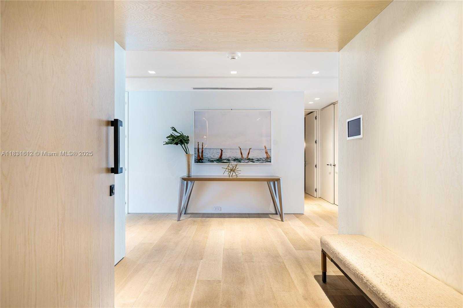 Small Image of 1 COLLINS AVE #406, Miami Beach Number 4