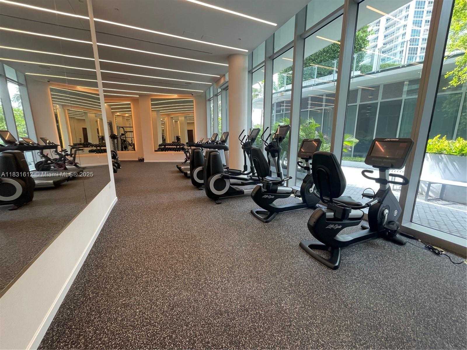 Small Image of 1 COLLINS AVE #406, Miami Beach Number 49