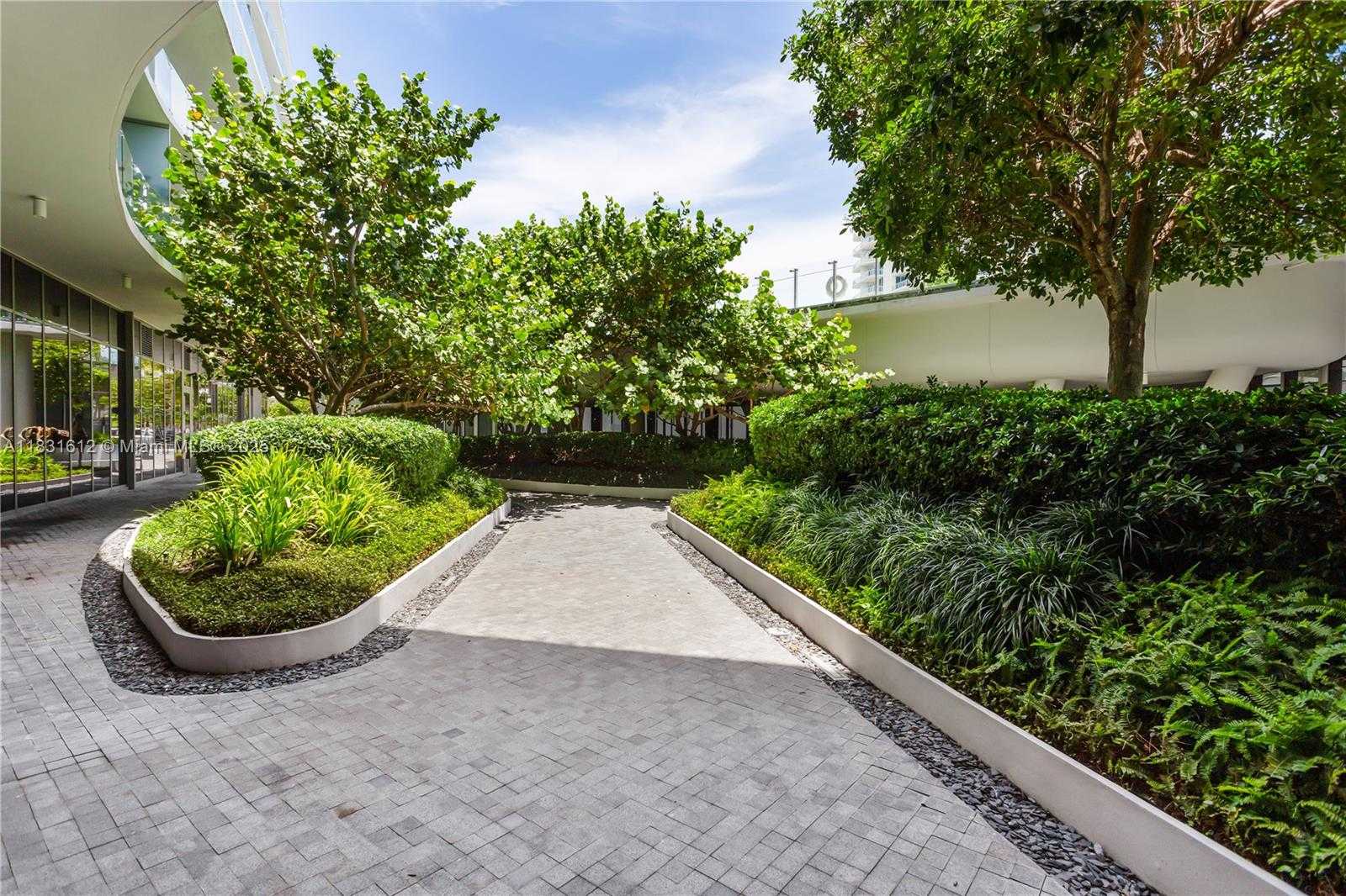 Small Image of 1 COLLINS AVE #406, Miami Beach Number 55