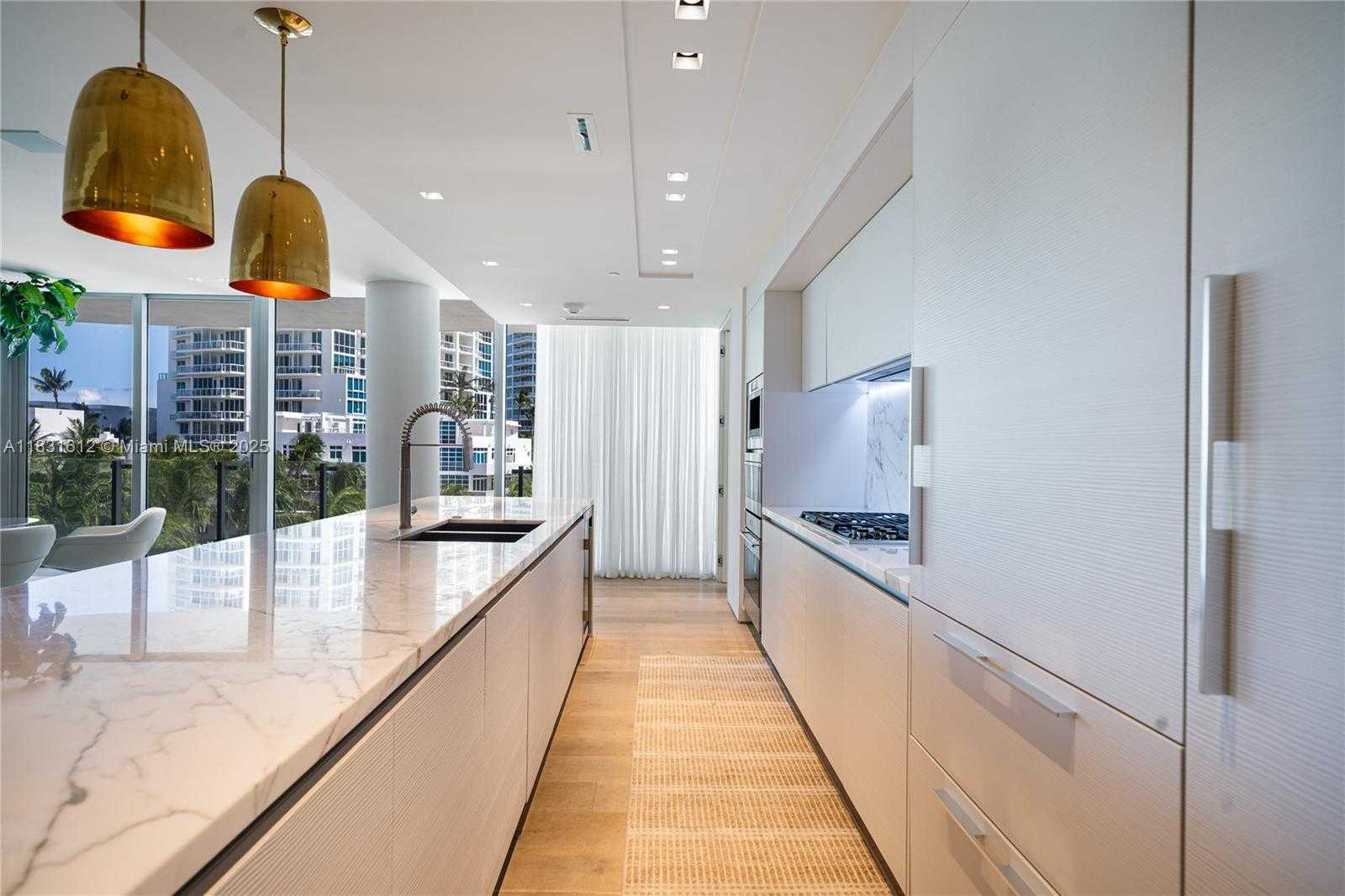 Small Image of 1 COLLINS AVE #406, Miami Beach Number 7