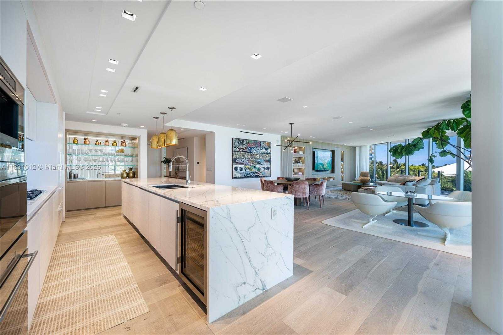 Small Image of 1 COLLINS AVE #406, Miami Beach Number 9