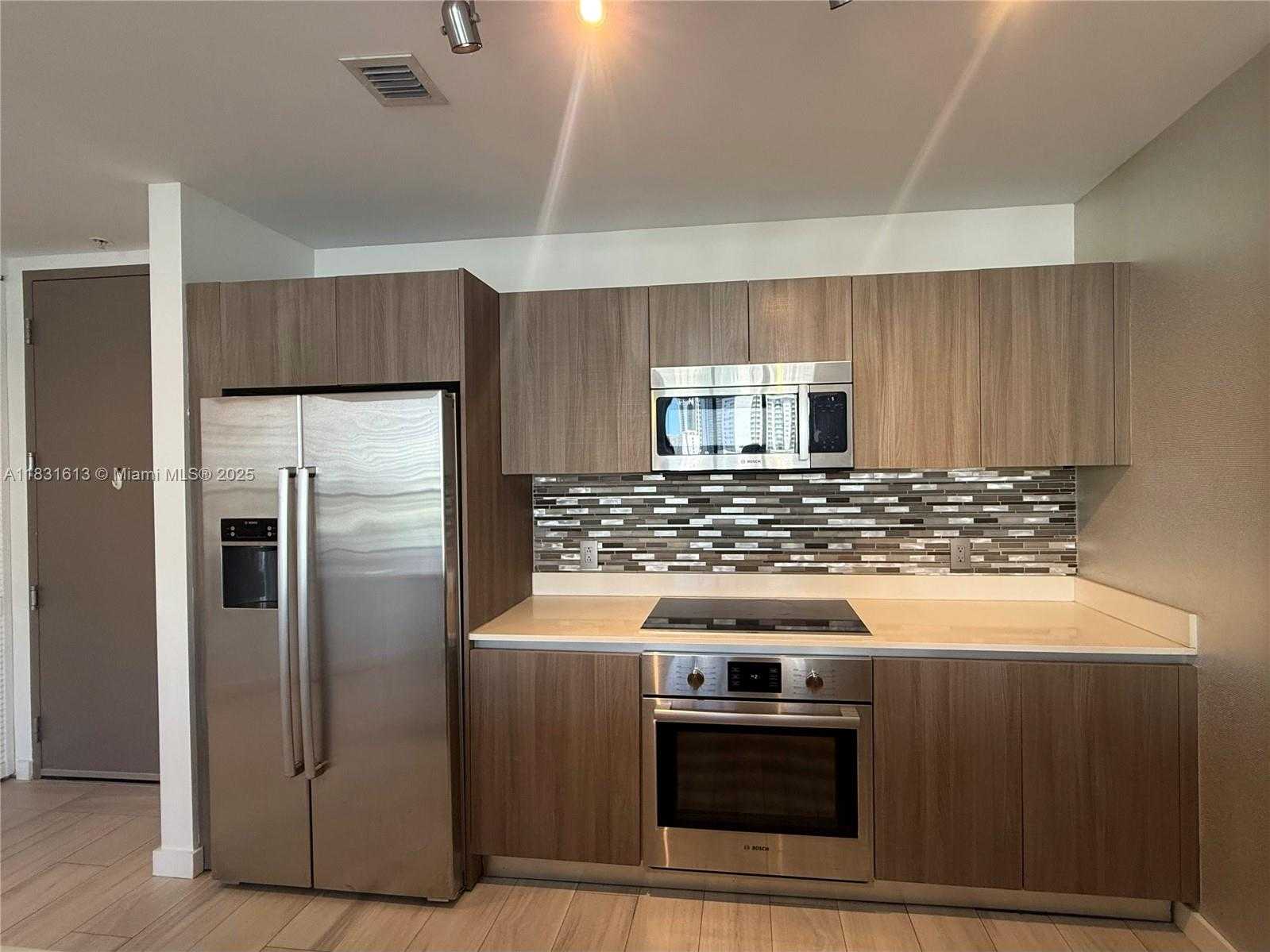 Small Image of 201 SOUTH WEST 17TH RD #810, Miami Number 18