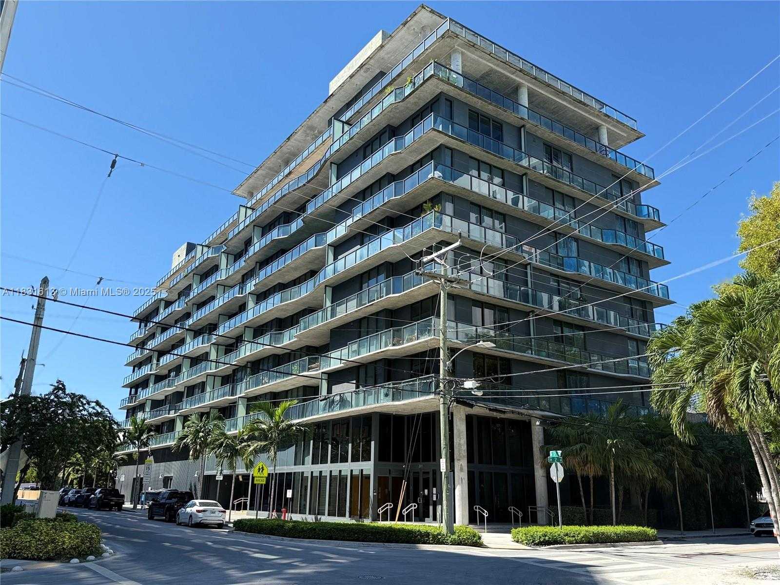 Small Image of 201 SOUTH WEST 17TH RD #810, Miami Number 21