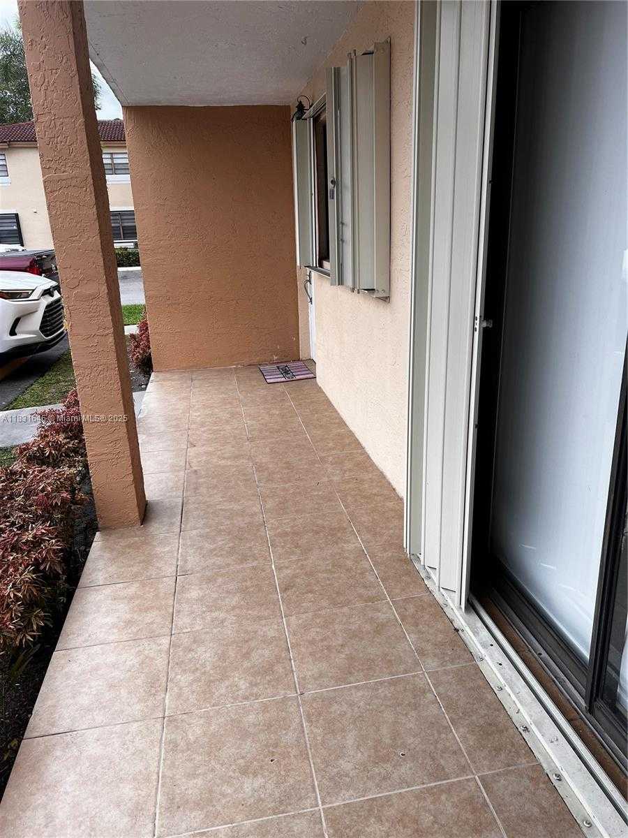Small Image of 18216 MEDITERRANEAN BLVD #2-19, Hialeah Number 22