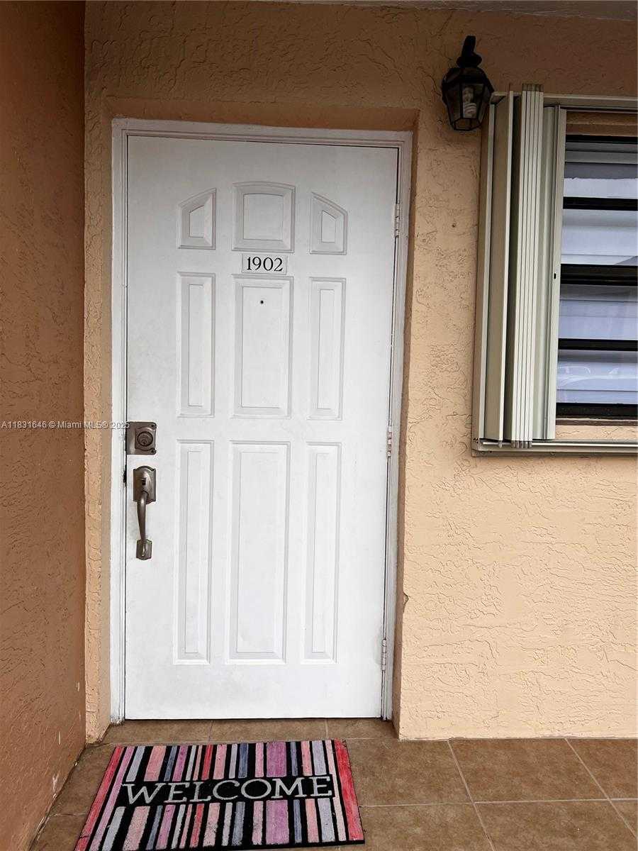 Small Image of 18216 MEDITERRANEAN BLVD #2-19, Hialeah Number 3