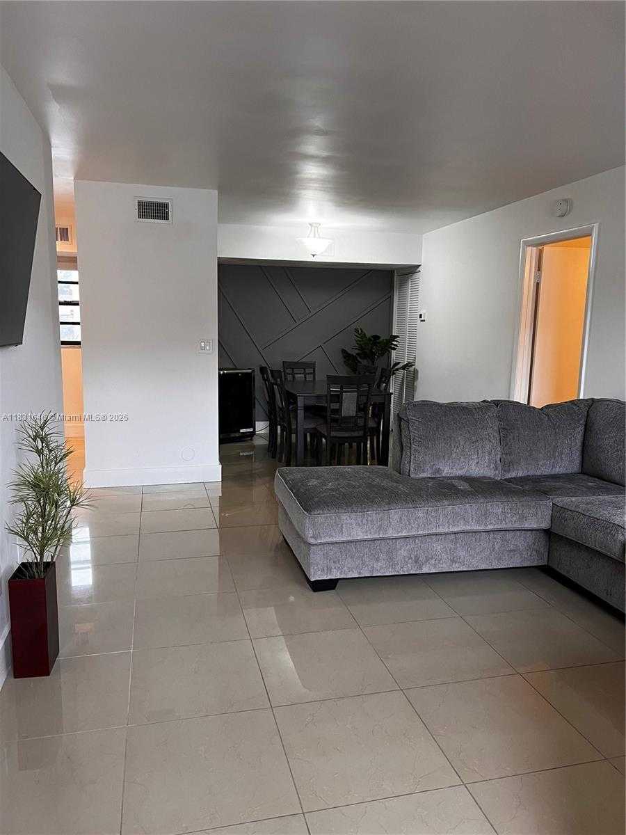 Small Image of 18216 MEDITERRANEAN BLVD #2-19, Hialeah Number 4