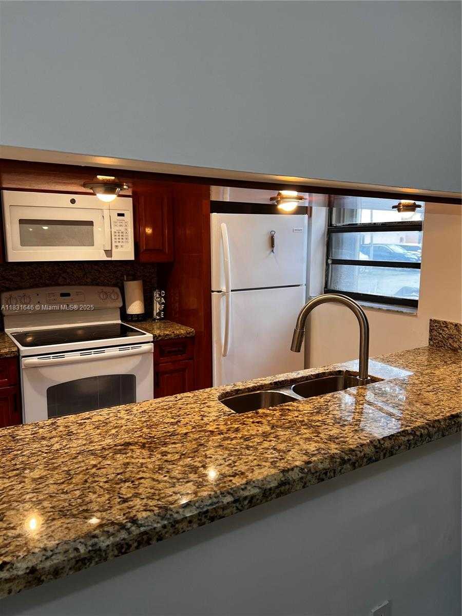 Small Image of 18216 MEDITERRANEAN BLVD #2-19, Hialeah Number 8